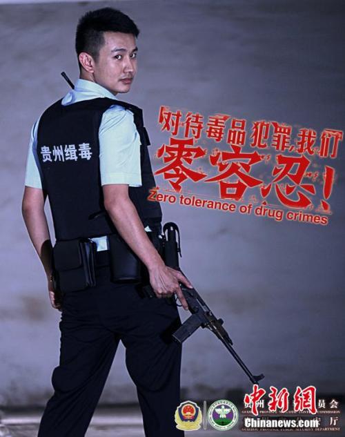 怎么买假的威根和莱学院文凭毕业证